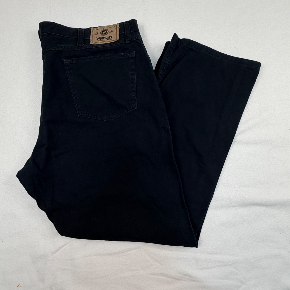 Wrangler Authentic Jeans Mens 38x30 Black Straight Leg Cotton Denim 97LRKBL
